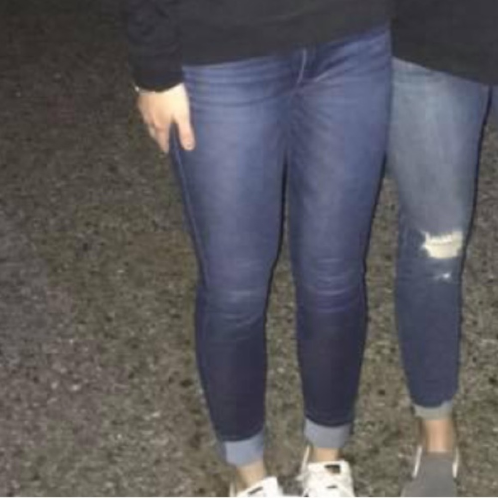 Blue skinny jeans